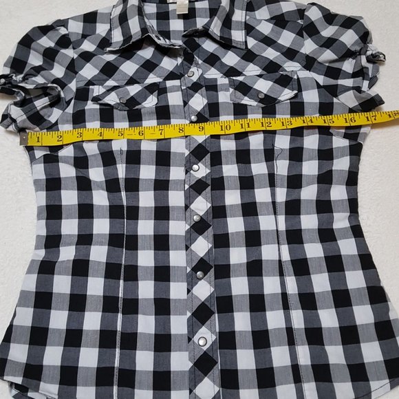 Ambiance Apparel Women´s Plaid Button Dow Shirt, Size M - Picture 13 of 15